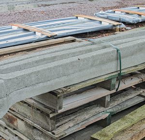 poteaux béton à Moyaux
